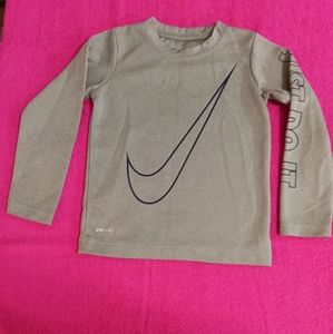 Boys Nike Long Sleeve Thermal Shirt With Spell Out And Swoosh Size 3/4